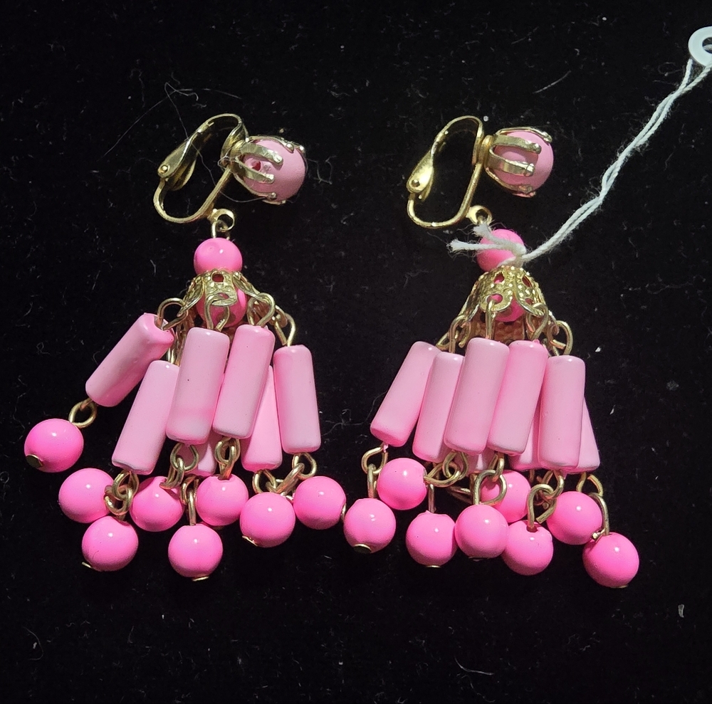 Fun Pink Vintage Dangle Earrings - Picture 2 of 4